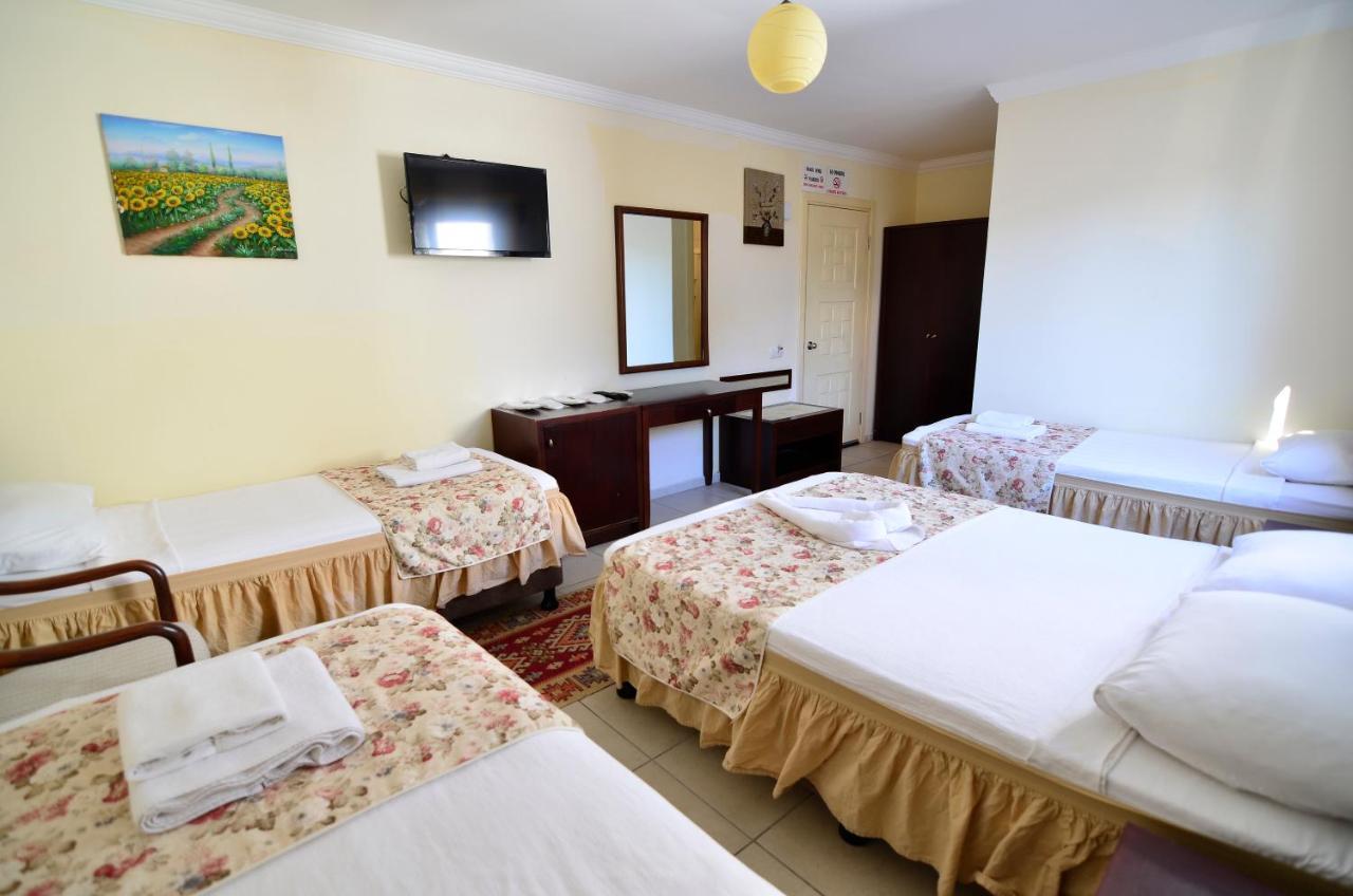 Deluxe Dört Kişilik Oda