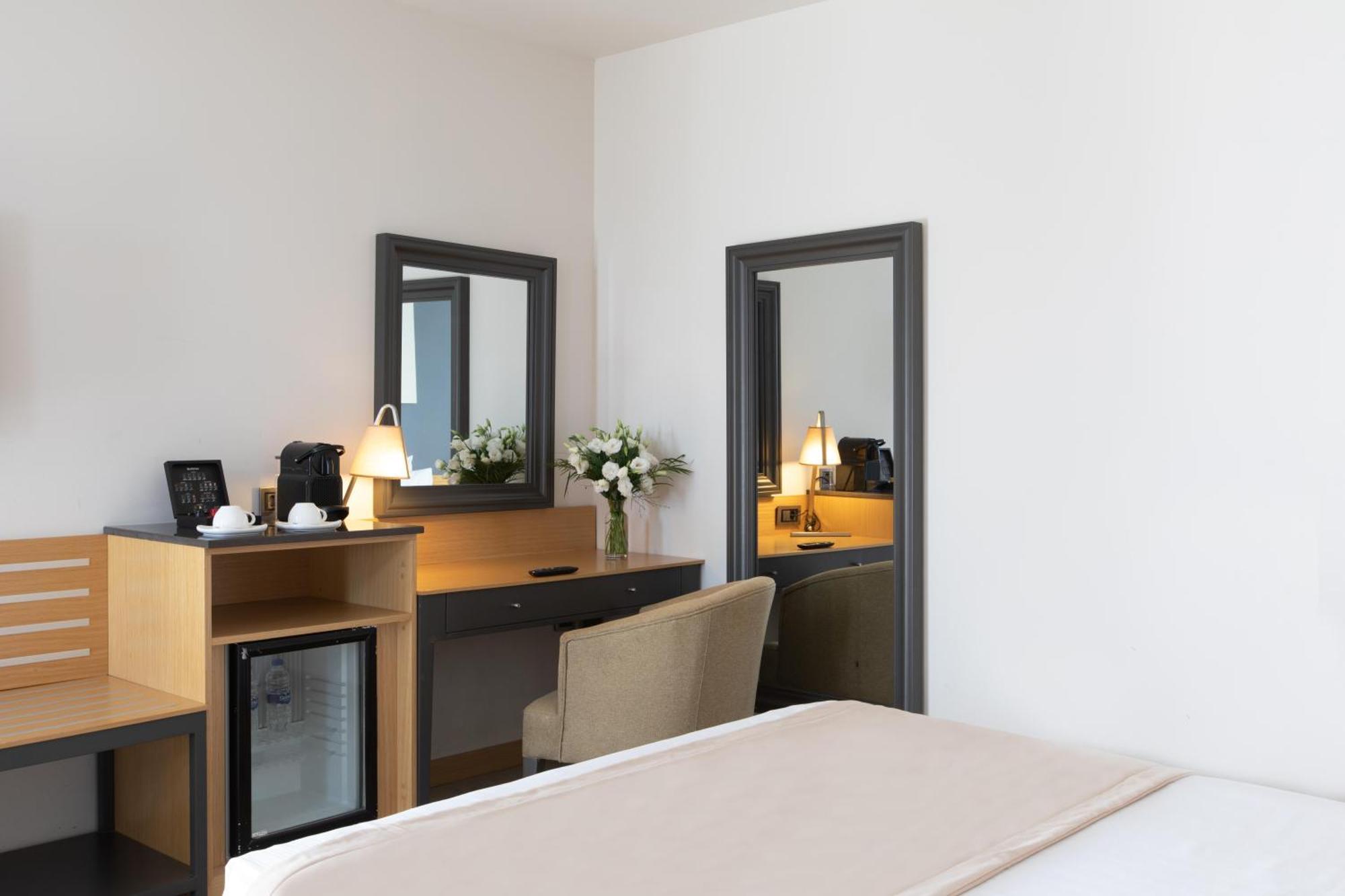 Double Room Balcony,1558552513:JPEG