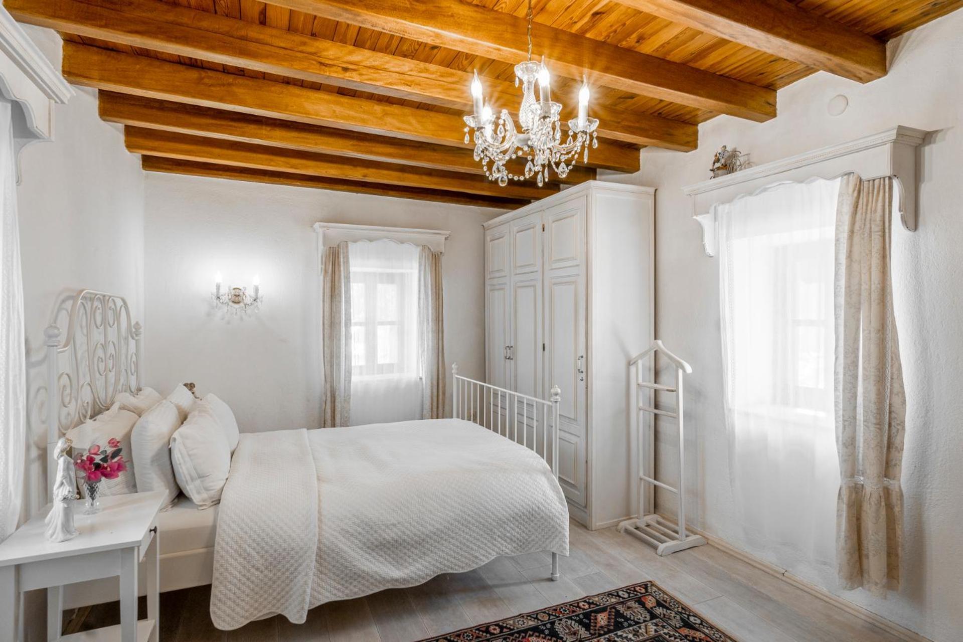 Standard Double Room,1587518480:JPEG