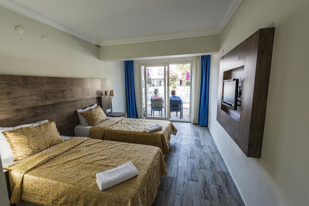 Standard Triple Room,1588147264:JPEG