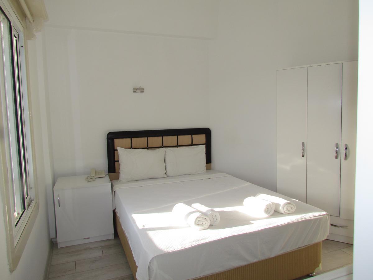 Standard Double or Twin Room,1400182244:JPEG