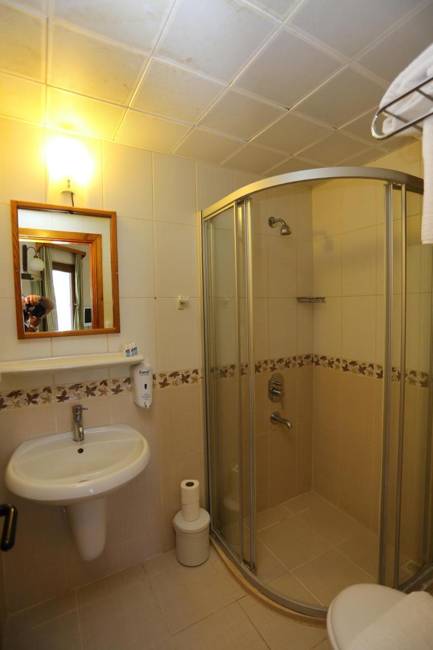 Standart Çift Kişilik veya İki Yataklı Oda