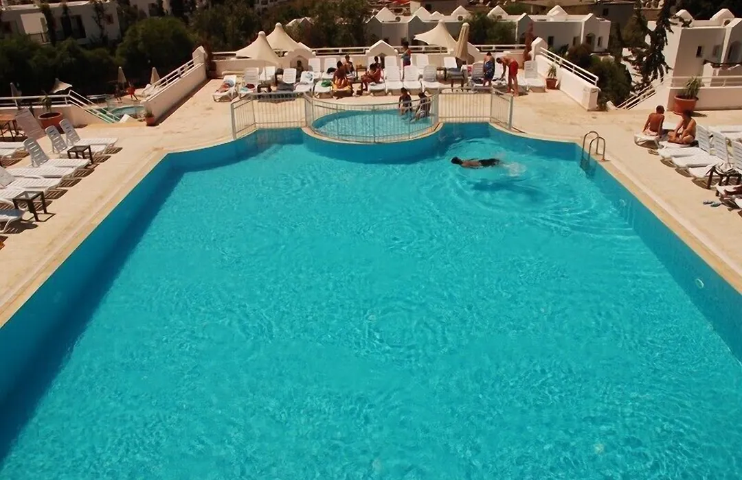 Tenda Hotel-1
