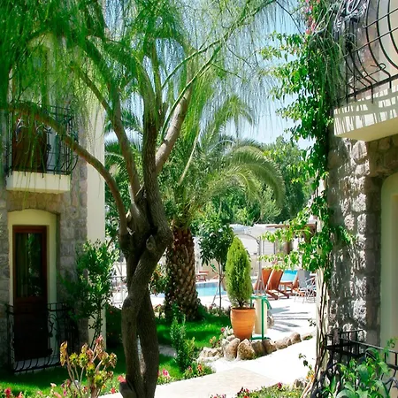 Bella Garden Hotel-3