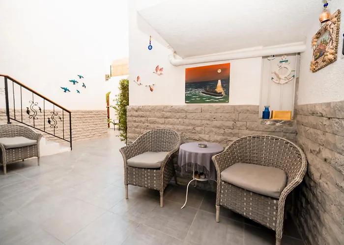 Loca Centre Suites
